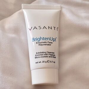 Vasanti BrightenUp! Face Rejuvenator….Travel Deluxe Size